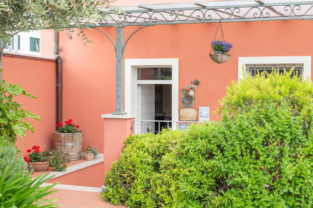 In Versilia Seravezza Luaran gambar