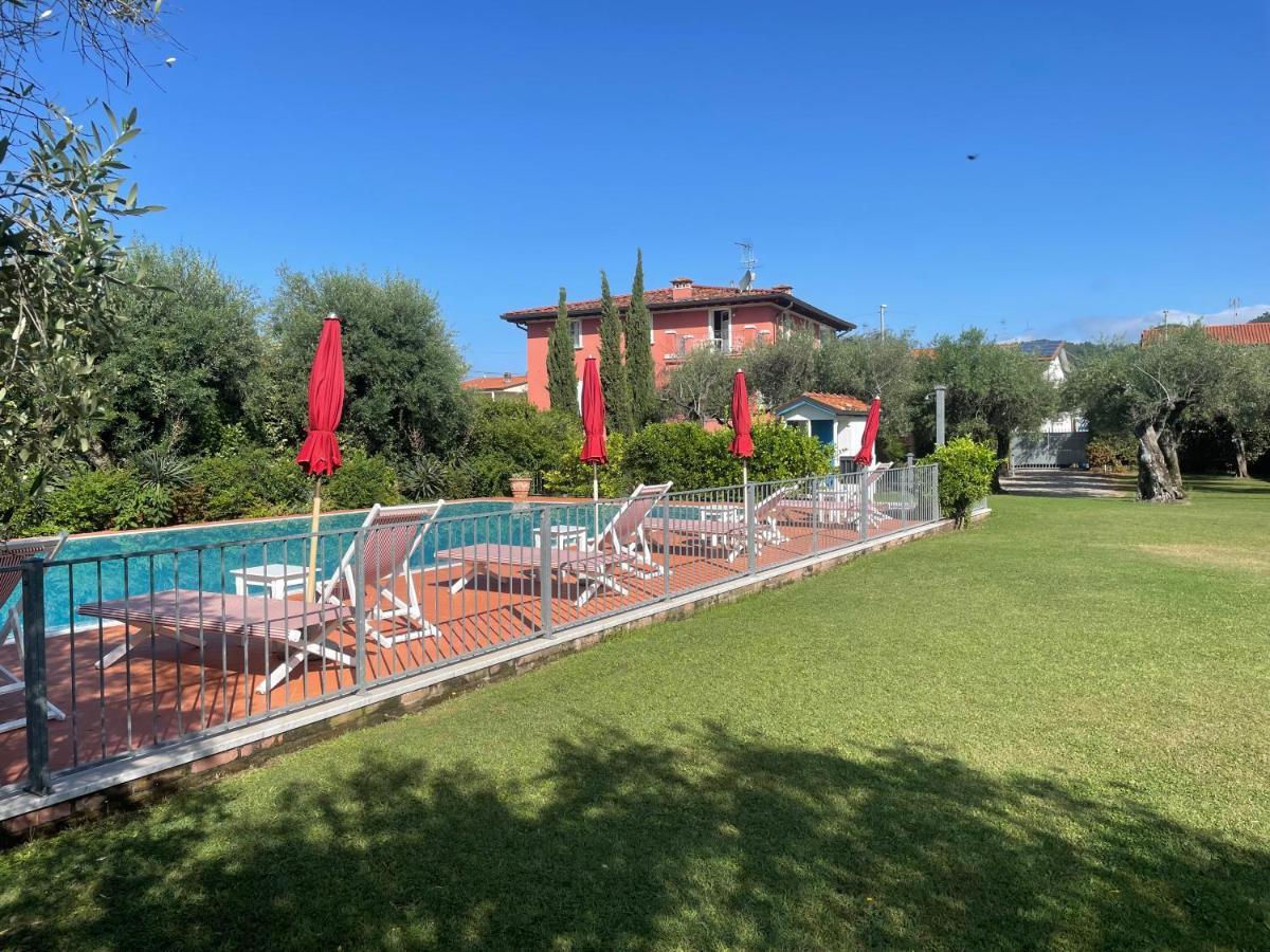 In Versilia Seravezza Luaran gambar