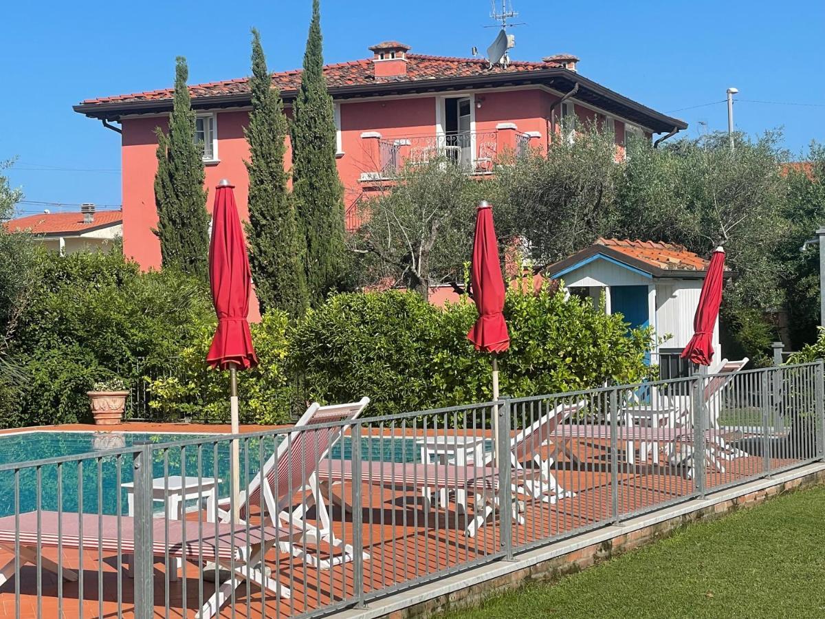 In Versilia Seravezza Luaran gambar